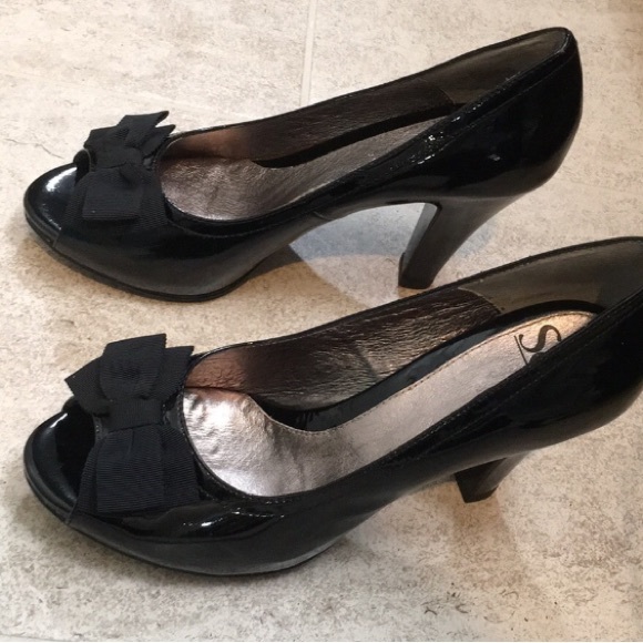 Sofft 8 Black Patent Leather Bow Shoes - Picture 9 of 9